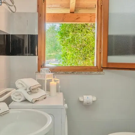 With Air Conditioning In The Center Of San Teodoro Lejlighed