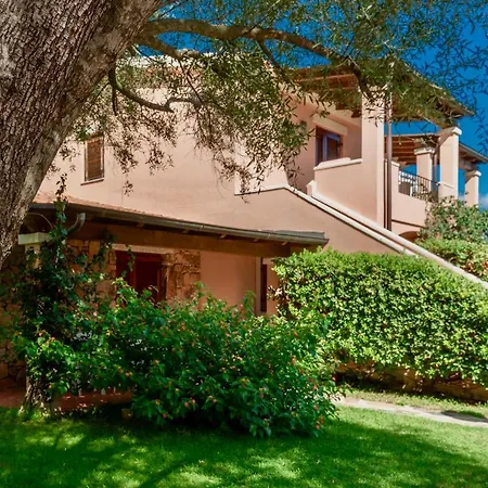 Apartamento With Air Conditioning In The Center Of San Teodoro