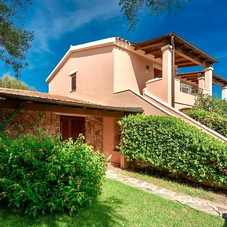 Apartamento With Air Conditioning In The Center Of San Teodoro *