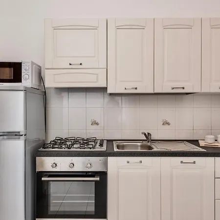 With Air Conditioning In The Center Of San Teodoro
